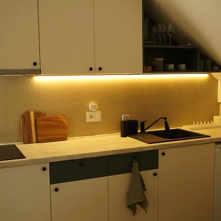 Star Hill Apartment *